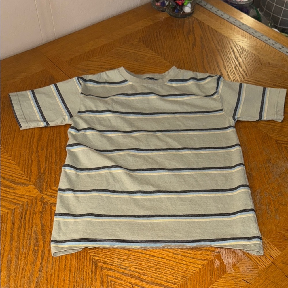 Green and Blue Short Sleeve Tee with Crew Neck